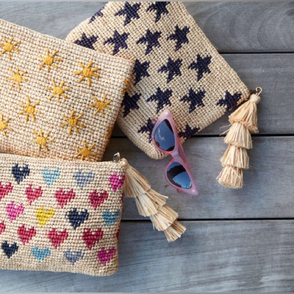 Mar Y Sol NWT Estrella Clutch Crocheted Raffia Bag Navy Star - Picture 4 of 8